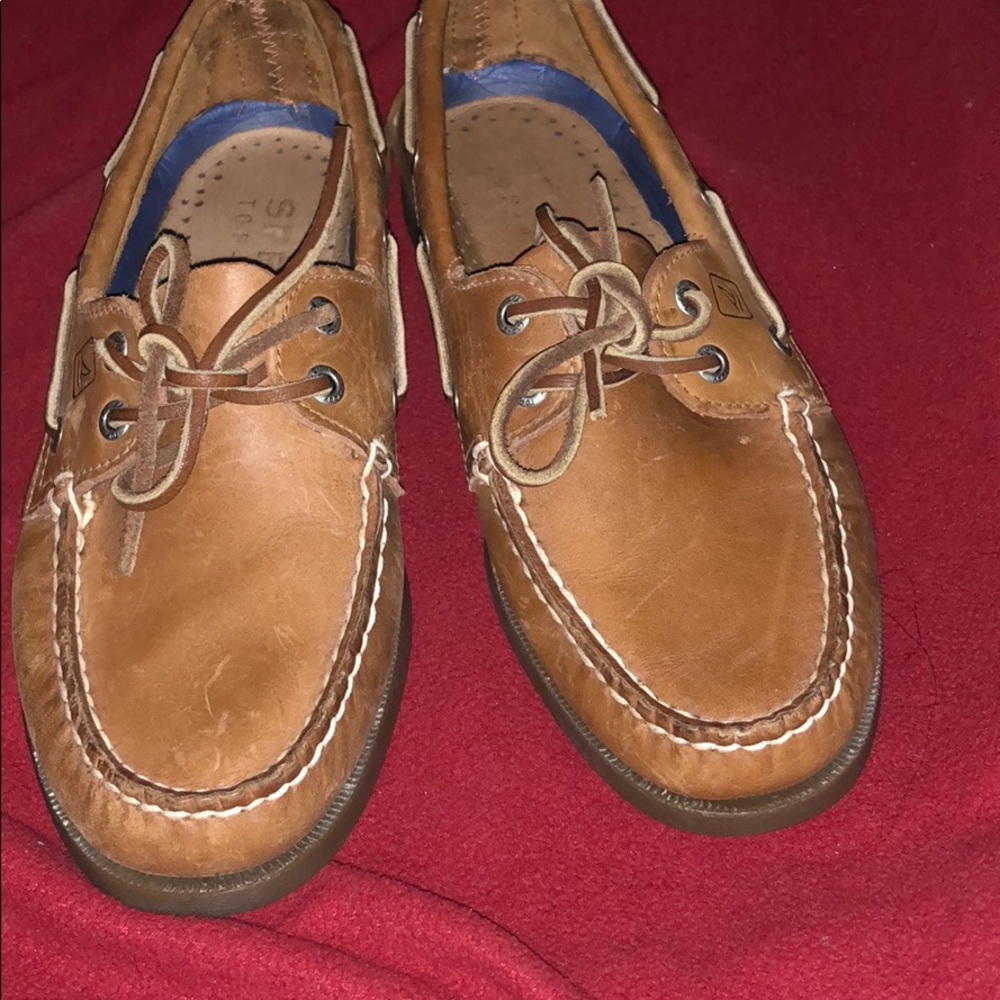 Sperry’s boat shoes
